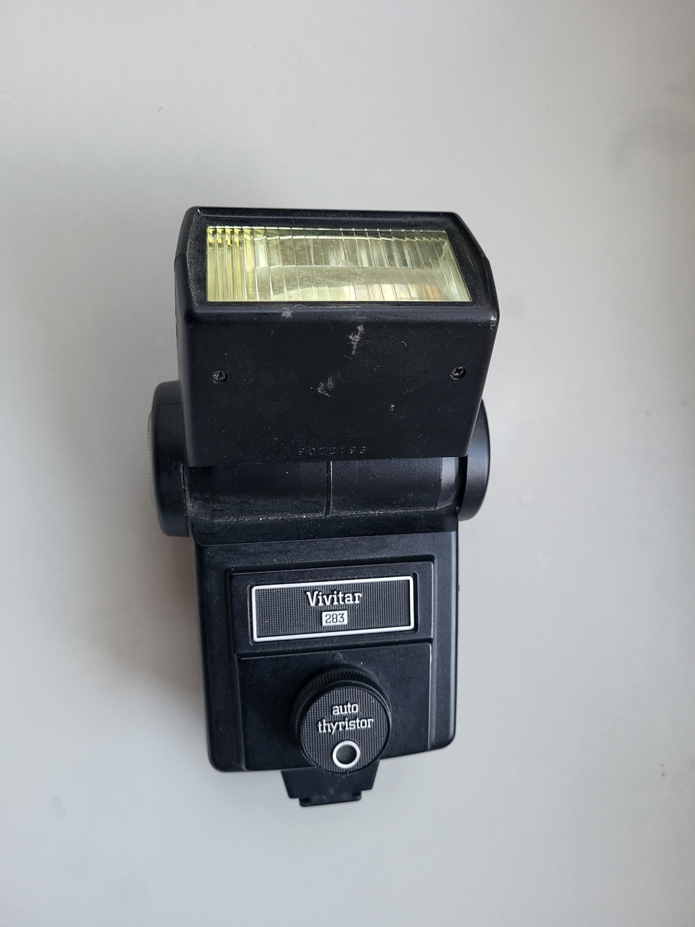 283 Vivitar Auto Thyristor Shoe-Mount Flash - Portable Camera Flash